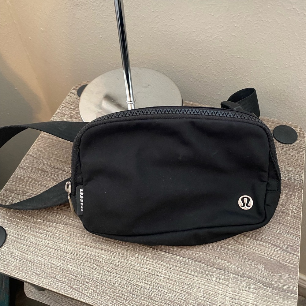 lululemon athletica Black Belt Bag